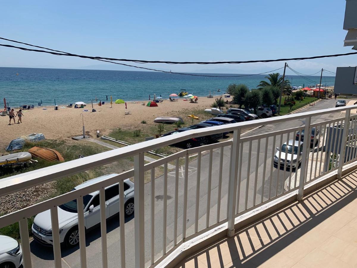 "Breeze" Front To The Sea - Hakidiki Villa Flogita Exterior photo