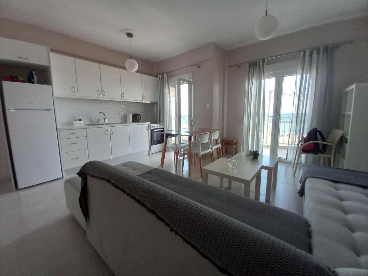 "Breeze" Front To The Sea - Hakidiki Villa Flogita Exterior photo